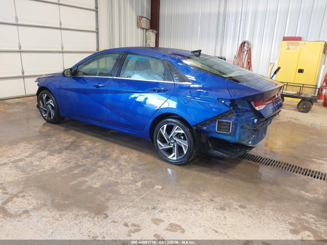 HYUNDAI ELANTRA SEL - 3