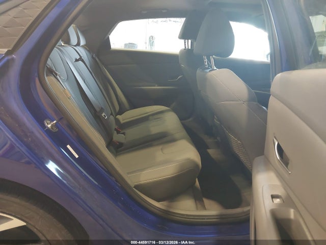 HYUNDAI ELANTRA SEL - 8