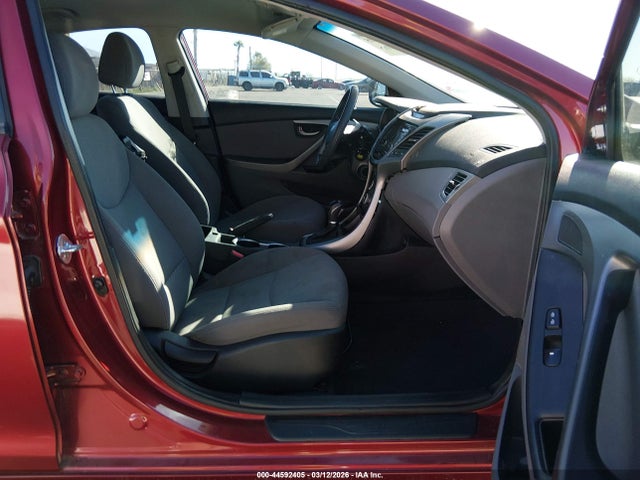 HYUNDAI ELANTRA SE - 5