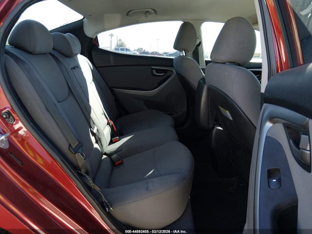 HYUNDAI ELANTRA SE - 8