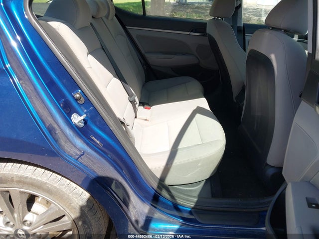 2018 Hyundai ELANTRA SEL 照片 8