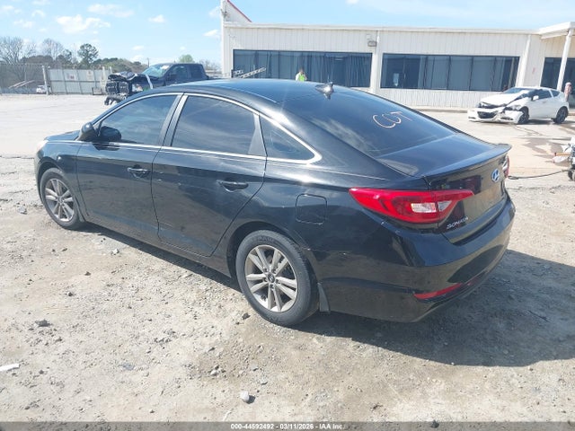 HYUNDAI SONATA SE - 3