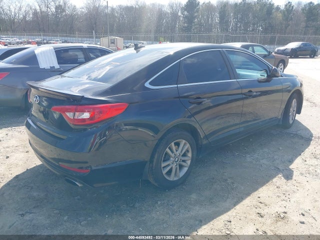 HYUNDAI SONATA SE - 4