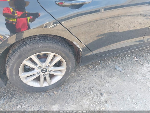 HYUNDAI SONATA SE - 6