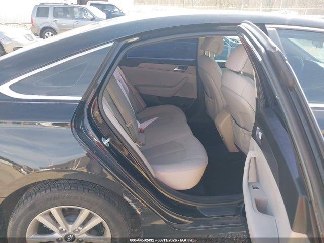 HYUNDAI SONATA SE - 8