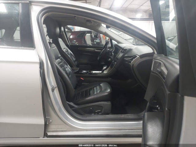 FORD FUSION SE - 5