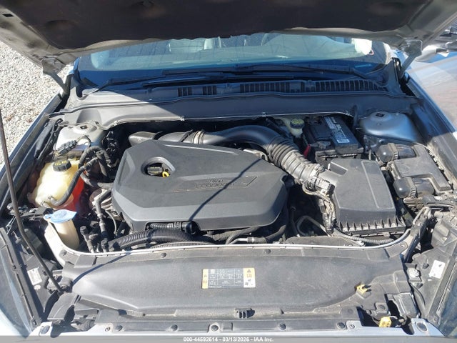 FORD FUSION SE - 10