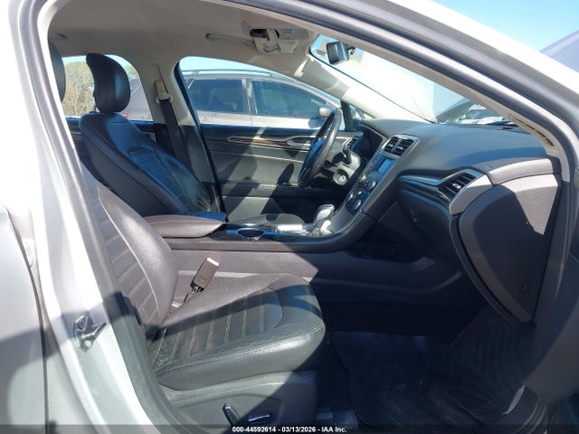 FORD FUSION SE - 5