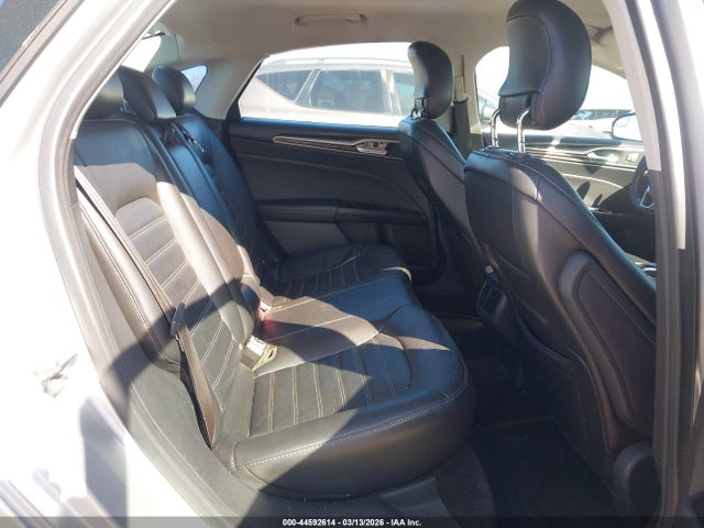 FORD FUSION SE - 8