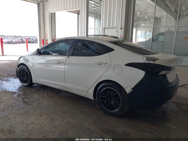 HYUNDAI ELANTRA GLS - 3