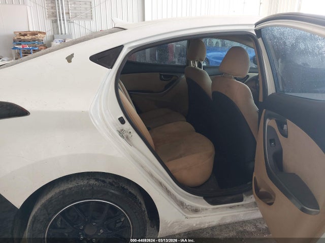 HYUNDAI ELANTRA GLS - 8