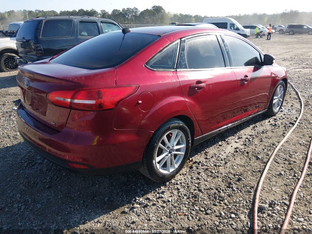 FORD FOCUS SE - 4