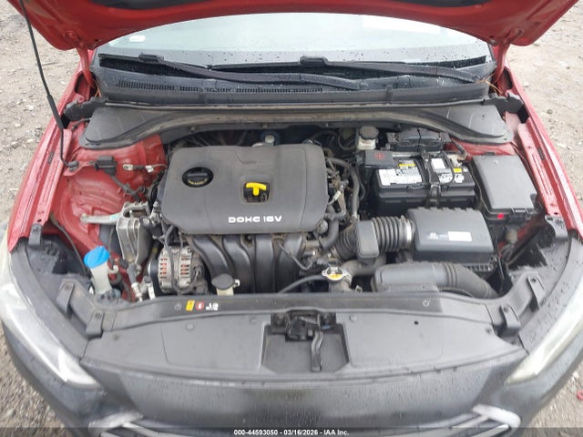 HYUNDAI ELANTRA - 10