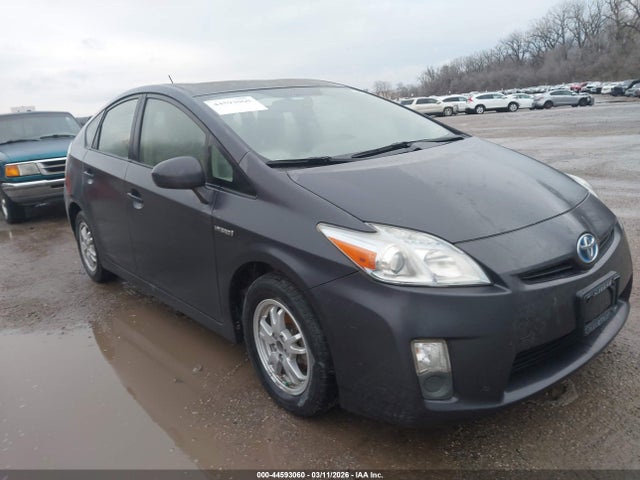 TOYOTA PRIUS - 1