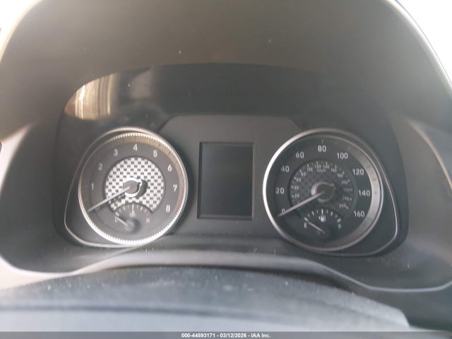 HYUNDAI ELANTRA VALUE EDITION - 7