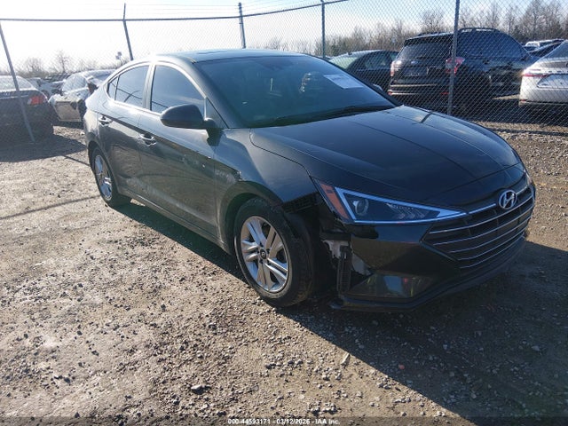 HYUNDAI ELANTRA VALUE EDITION - 1