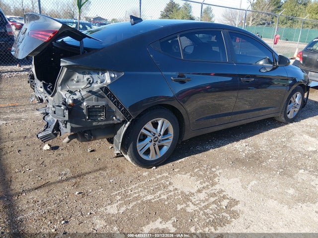 HYUNDAI ELANTRA VALUE EDITION - 4