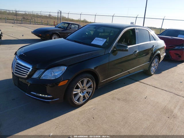 MERCEDES-BENZ E-CLASS - 2
