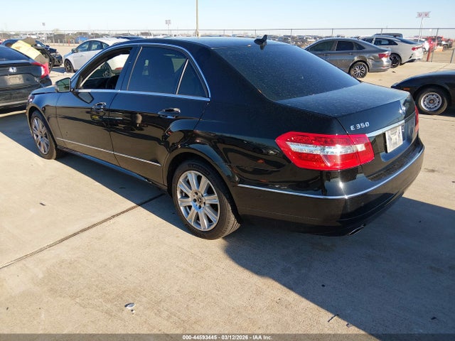 MERCEDES-BENZ E-CLASS - 3