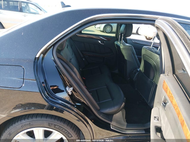 MERCEDES-BENZ E-CLASS - 8