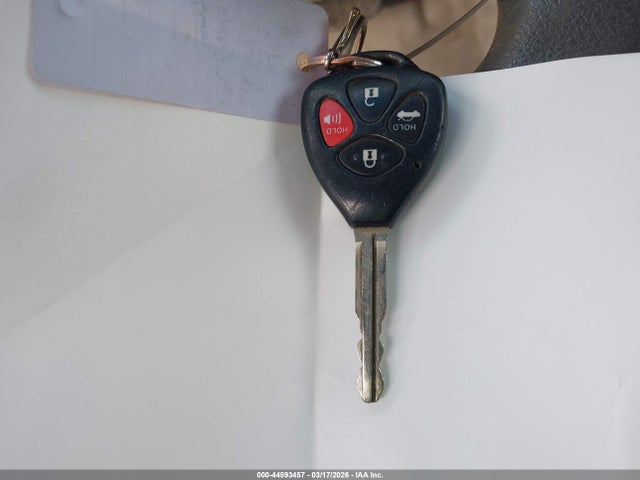 2008 Toyota CAMRY LE V6 — миниатюра 11
