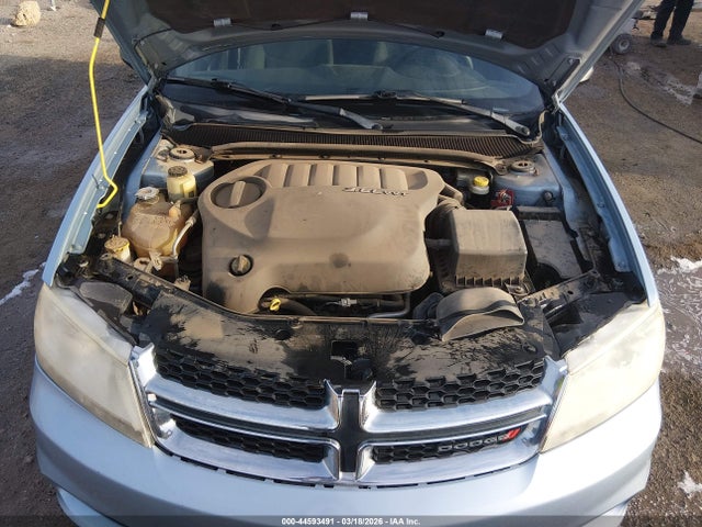 DODGE AVENGER SE V6 - 10