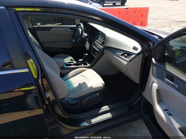 2018 HYUNDAI SONATA SE 5