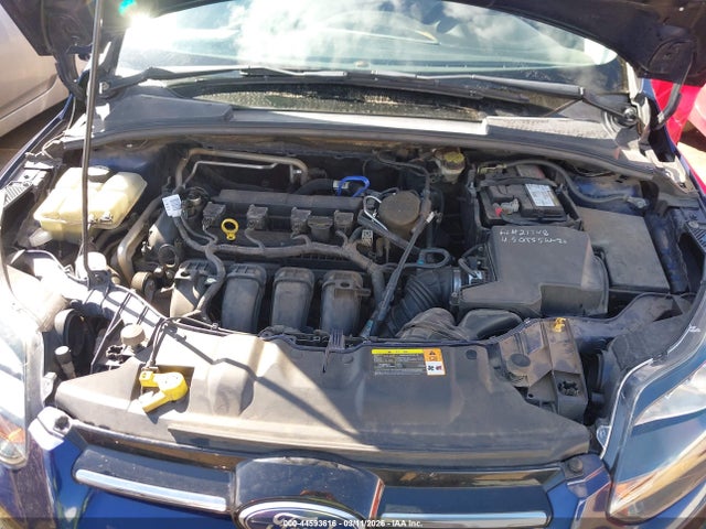 FORD FOCUS TITANIUM - 10