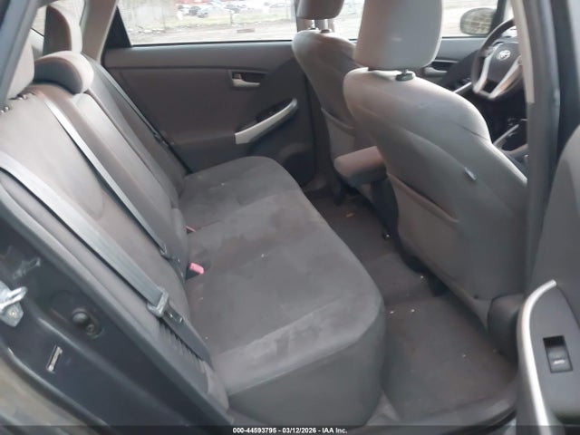 صورة 8 لـ 2010 Toyota PRIUS II