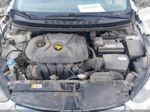 HYUNDAI ELANTRA SE - 10