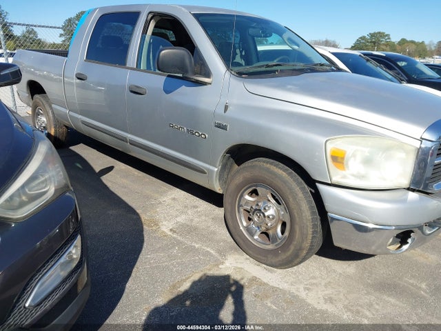 DODGE RAM 1500 SLT - 1