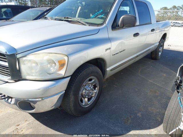 DODGE RAM 1500 SLT - 2