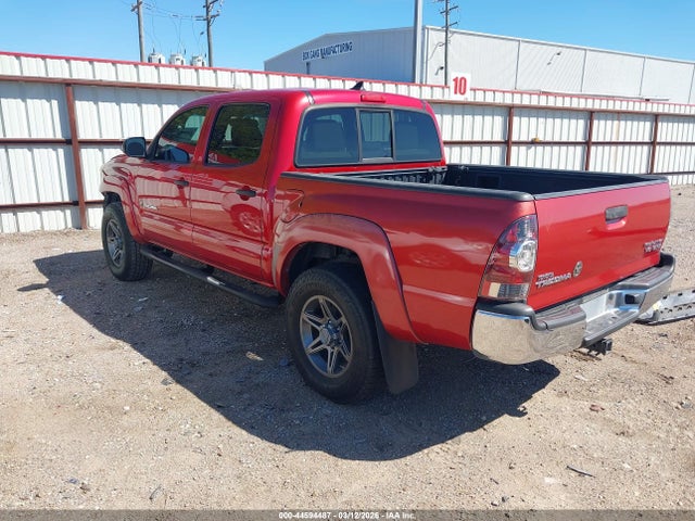 TOYOTA TACOMA - 3