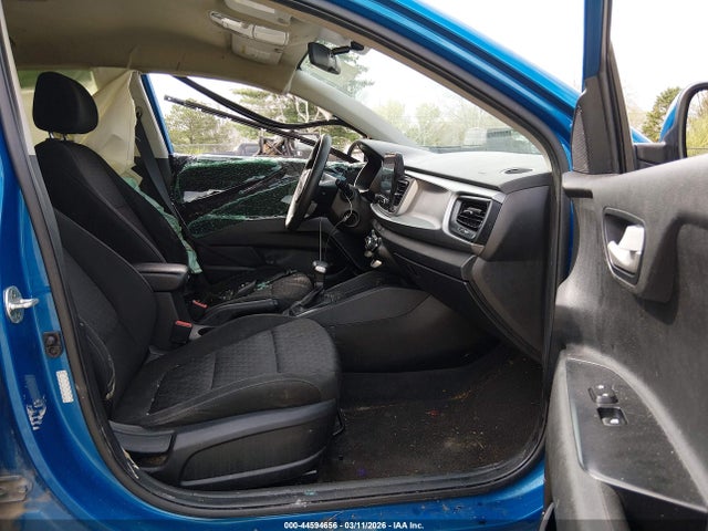 KIA RIO S - 5