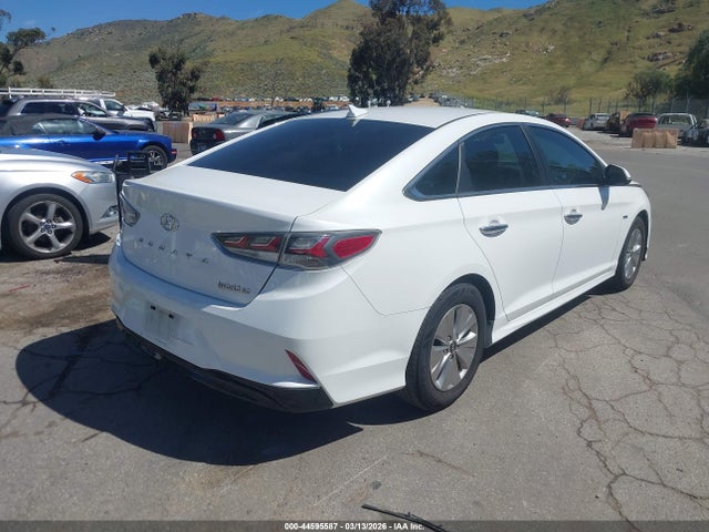 HYUNDAI SONATA HYBRID SE - 4