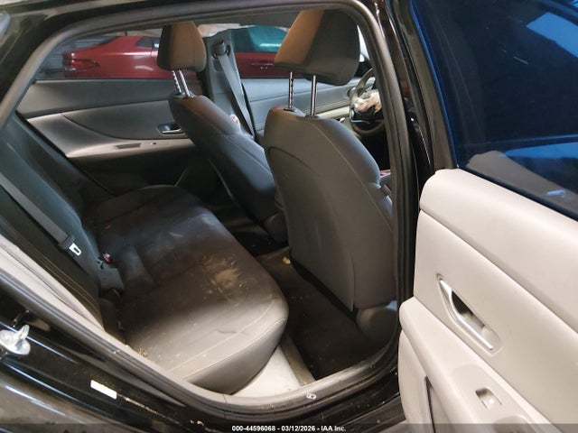 HYUNDAI ELANTRA SEL - 8