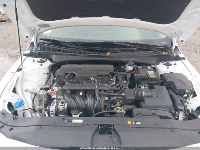 HYUNDAI ELANTRA - 10