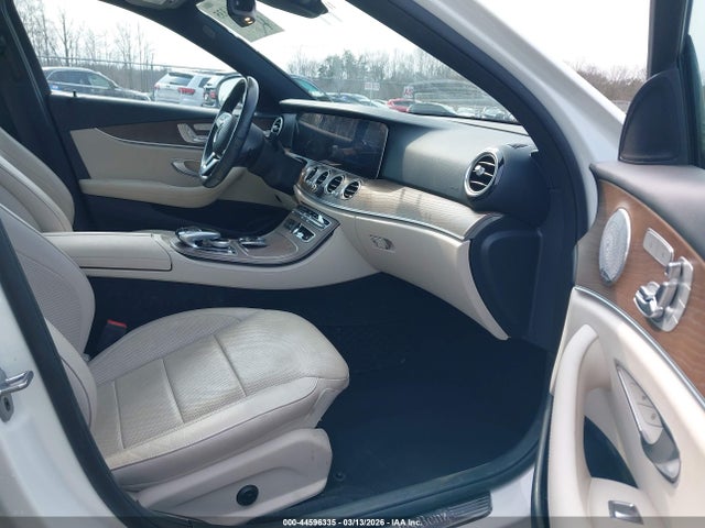 MERCEDES-BENZ E-CLASS - 5