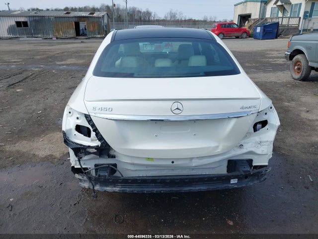 MERCEDES-BENZ E-CLASS - 6