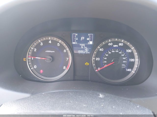 HYUNDAI ACCENT GLS - 7