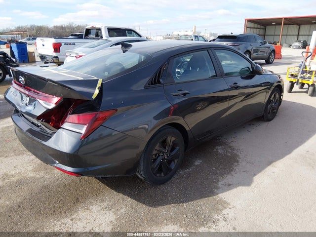 HYUNDAI ELANTRA SEL - 4