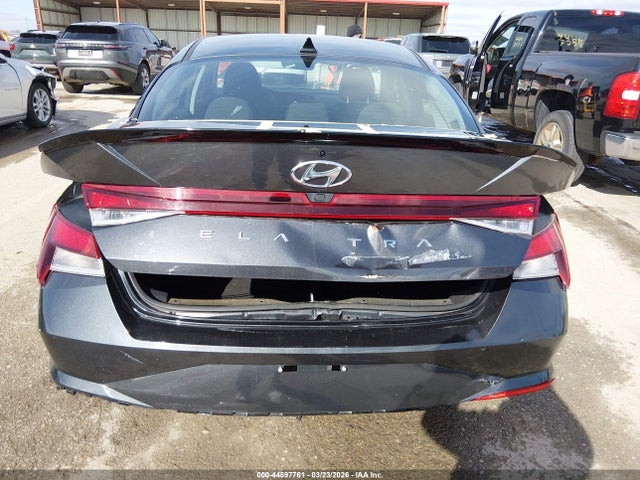 HYUNDAI ELANTRA SEL - 6