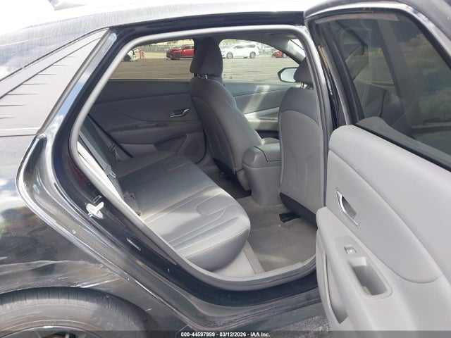 HYUNDAI ELANTRA SEL - 8