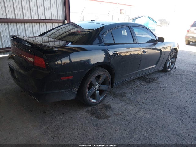 DODGE CHARGER - 4