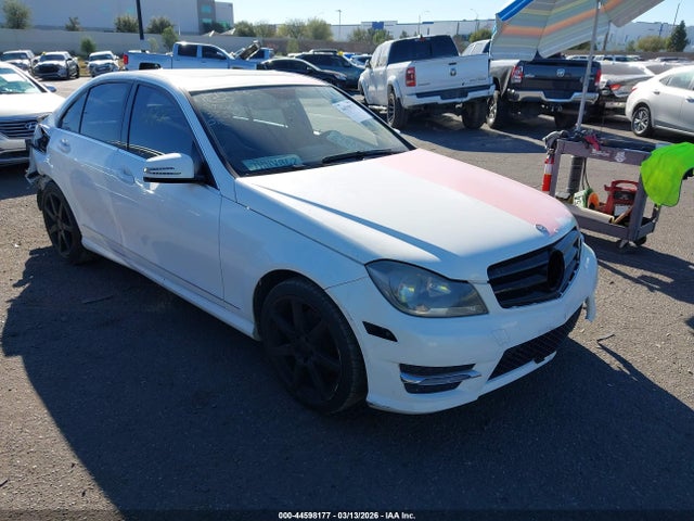 2014 MERCEDES-BENZ C SPORT