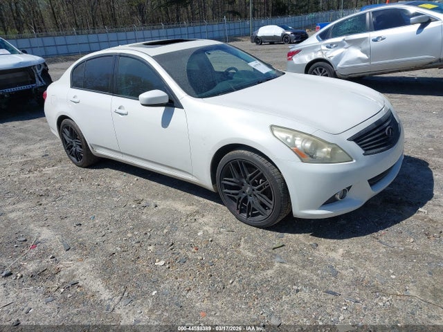 2012 INFINITI G37 