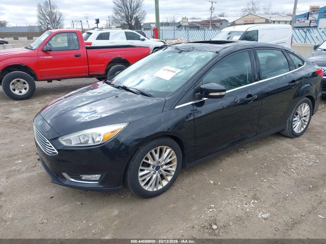 FORD FOCUS TITANIUM - 2