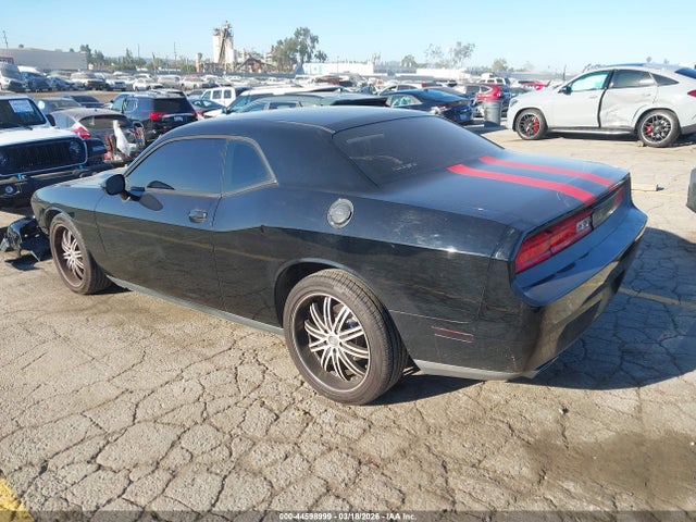 صورة 3 لـ 2014 Dodge CHALLENGER SXT