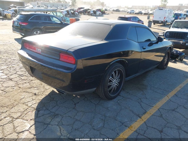 صورة 4 لـ 2014 Dodge CHALLENGER SXT