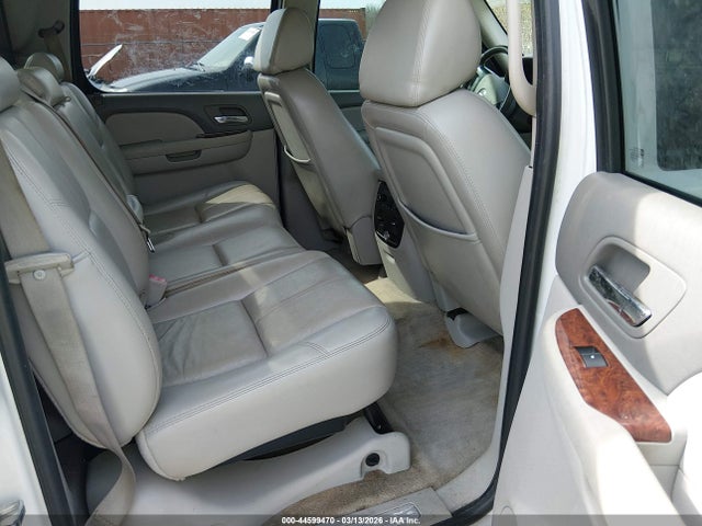 CHEVROLET AVALANCHE 1500 LT - 8